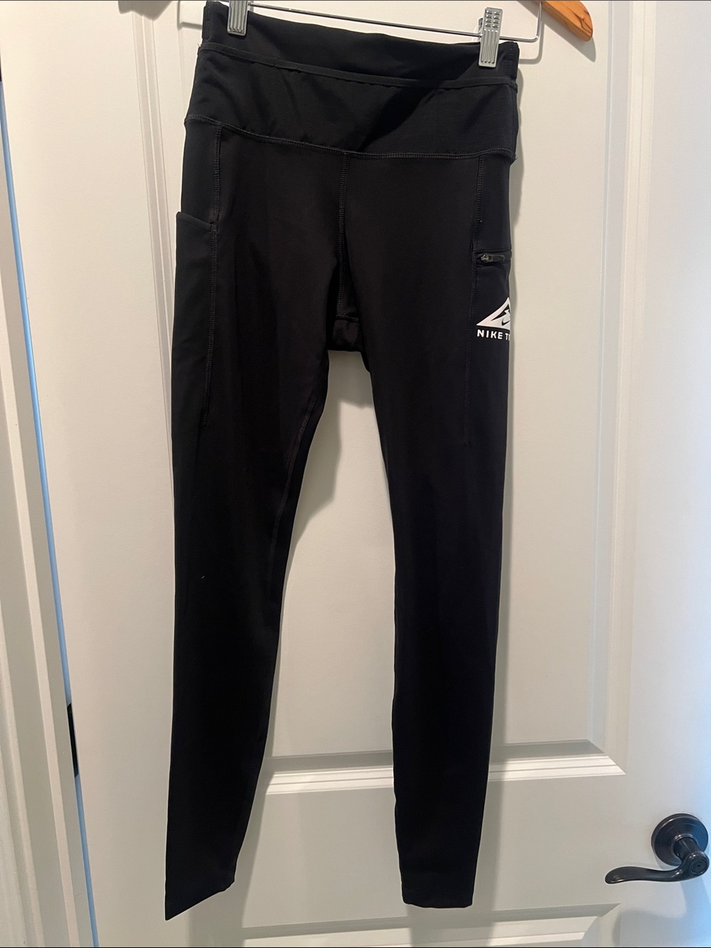 Nike Trail Performance Leggings, women’s small